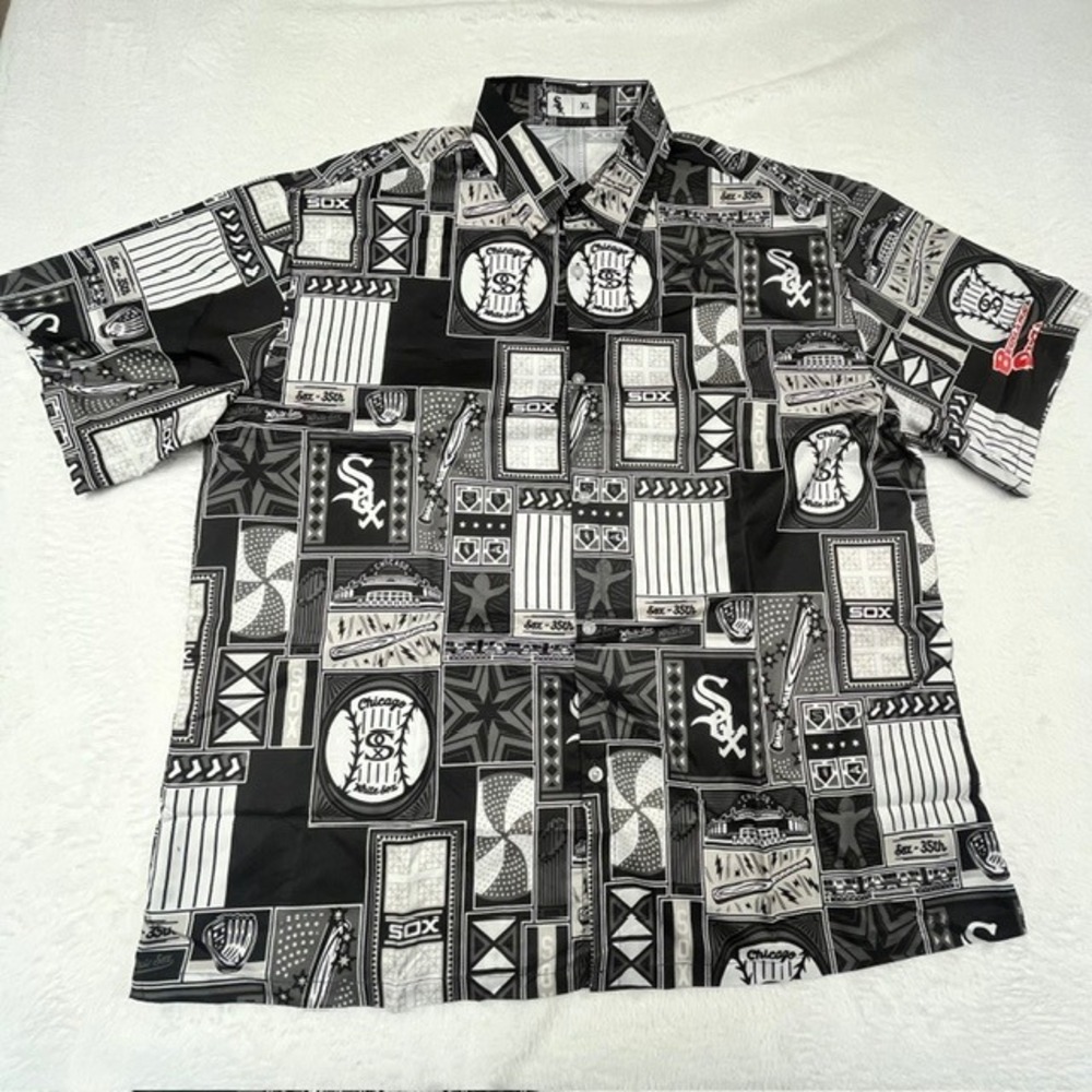 Chicago White Sox MLB Button Down Shirt Mens XL Black White All Over Print Sox
